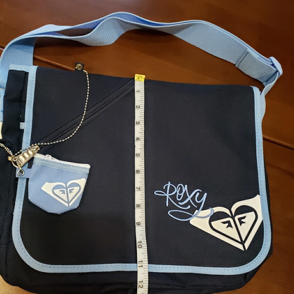 NWT Roxy bag luggage Love waves Beach